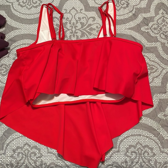 Womens large swim top, brand new never worn! - Picture 3 of 3